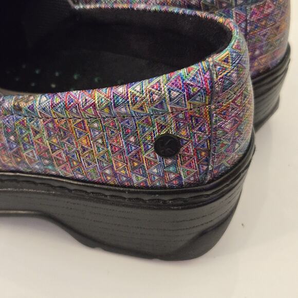 Klogs NAPLES Clog Women’s US 6 Slip On Resistant Shoes Geometric Print Black EUC - Picture 4 of 7